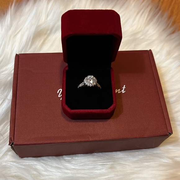 NEW💍2 Carat 925 Sterling Silver Moissanite Diamond 18K White Gold Plated… - Picture 4 of 17